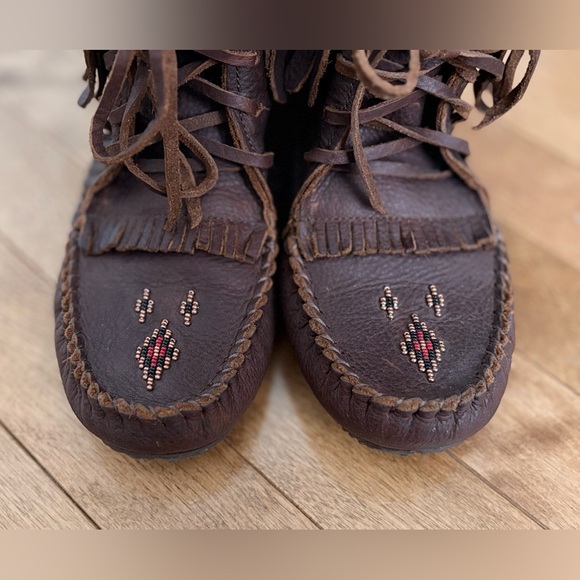 Manitoba Mukluks The Harvester Moccasin - Grain Leather - Picture 5 of 7